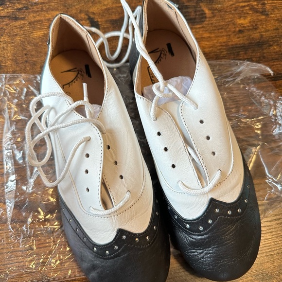Dance shoes salsa/bachata/cha-cha-cha/jazz - Picture 1 of 5